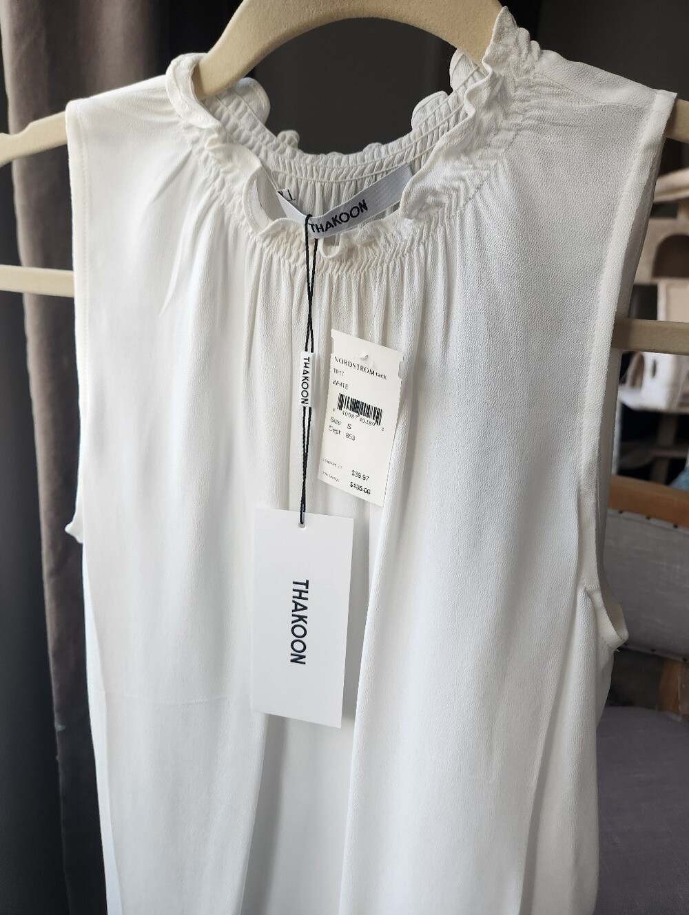 NWT Cream Sleeveless Ruffled Neck Tank Top Blouse Small Lightweight Flowy